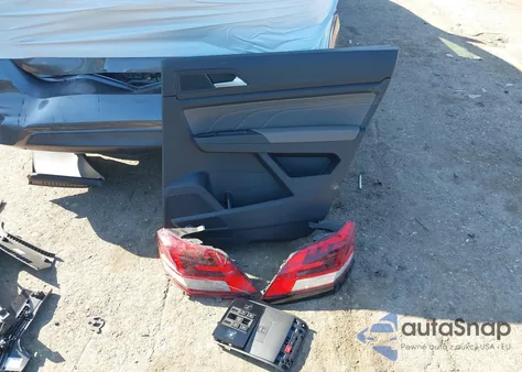 2023 Volkswagen Atlas Cross Sport 3.6L V6 Sel/3.6L V6 Sel R-Line Black z USA, uszkodzony, nr VIN 1V2SE2CA8PC207558